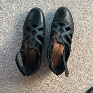 Rockport by Cobb Hill Mary Janes Size 9M Black 2”heel
